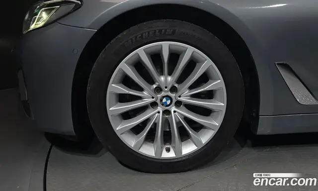 BMW 5 серия 2023 2.0 автомат (гидро), миниатюра 5 BMW 5 серия 2023 2.0 автомат (гидро), миниатюра 5