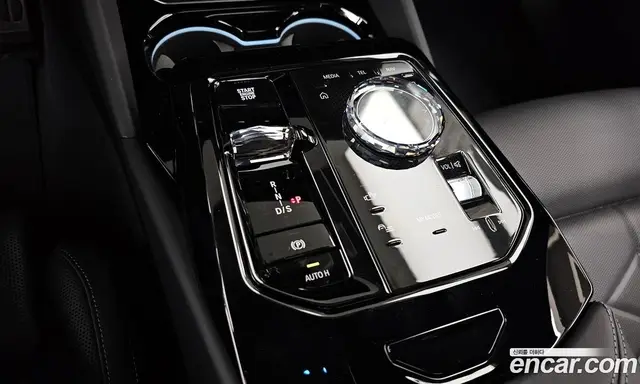 BMW 5 серия 2025 2.0 автомат (гидро), миниатюра 12