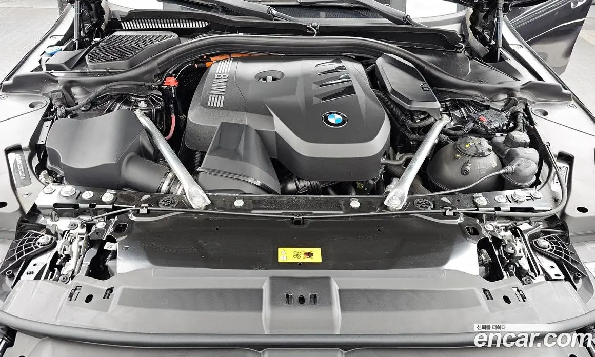 BMW 5 серия 2025 2.0 автомат (гидро), фото 6 BMW 5 серия 2025 2.0 автомат (гидро), фото 6
