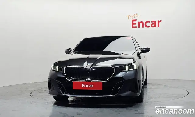 BMW 5 серия 2025 2.0 автомат (гидро), миниатюра 3 BMW 5 серия 2025 2.0 автомат (гидро), миниатюра 3
