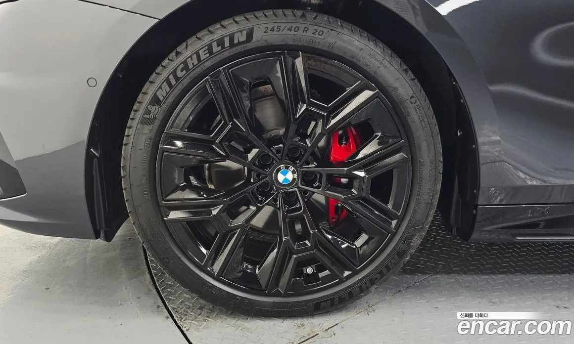 BMW 5 серия 2025 2.0 автомат (гидро), фото 5 BMW 5 серия 2025 2.0 автомат (гидро), фото 5