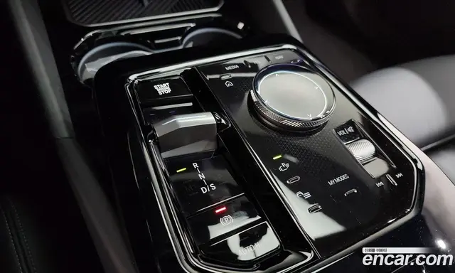 BMW 5 серия 2025 2.0 автомат (гидро), миниатюра 11 BMW 5 серия 2025 2.0 автомат (гидро), миниатюра 11