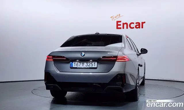 BMW 5 серия 2025 2.0 автомат (гидро), миниатюра 3 BMW 5 серия 2025 2.0 автомат (гидро), миниатюра 3