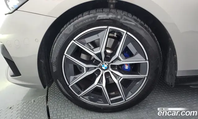 BMW 5 серия 2025 2.0 автомат (гидро), миниатюра 4 BMW 5 серия 2025 2.0 автомат (гидро), миниатюра 4