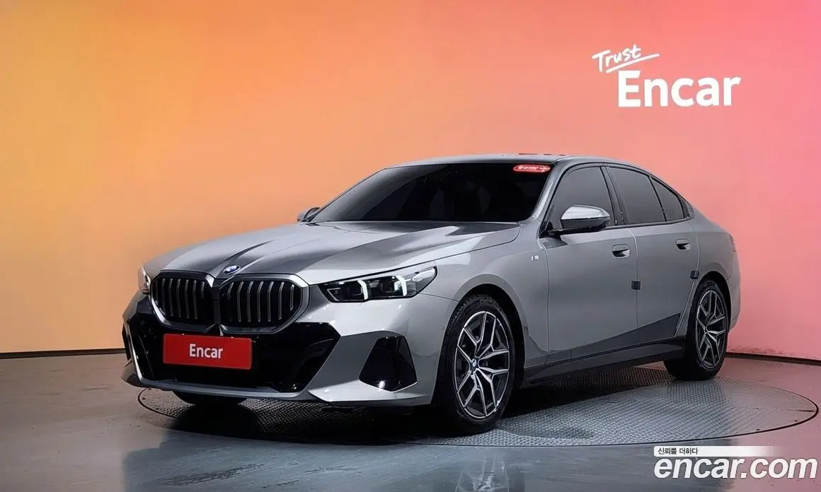 BMW 5 серия 2025 2.0 автомат (гидро), фото 35 BMW 5 серия 2025 2.0 автомат (гидро), фото 35
