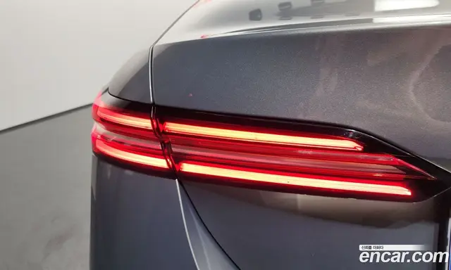 BMW 5 серия 2025 2.0 автомат (гидро), миниатюра 8 BMW 5 серия 2025 2.0 автомат (гидро), миниатюра 8