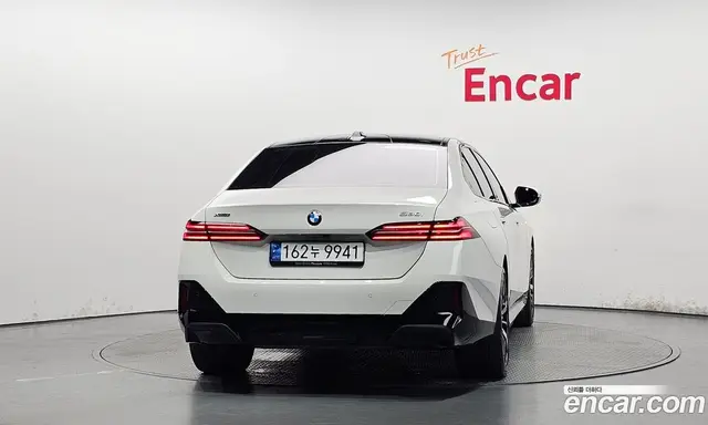 BMW 5 серия 2025 2.0 автомат (гидро), миниатюра 3 BMW 5 серия 2025 2.0 автомат (гидро), миниатюра 3