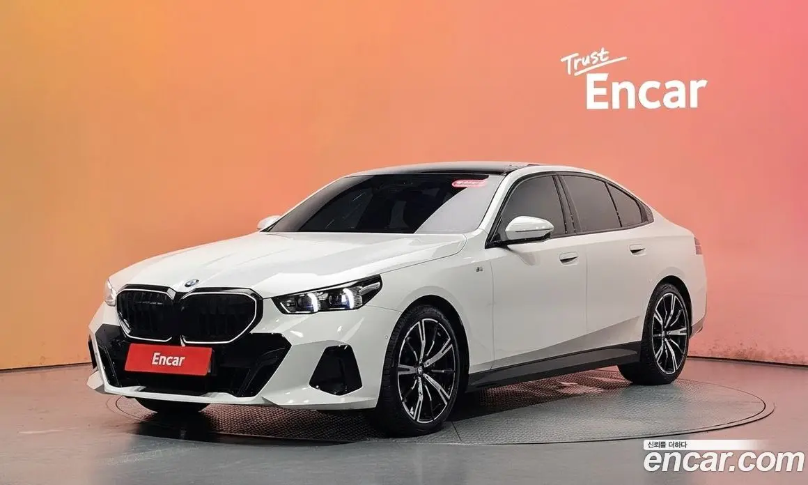 BMW 5 серия 2025 2.0 автомат (гидро), фото 34 BMW 5 серия 2025 2.0 автомат (гидро), фото 34