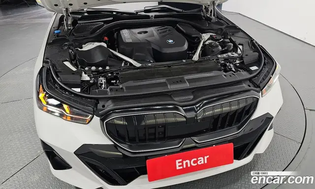 BMW 5 серия 2025 2.0 автомат (гидро), миниатюра 5 BMW 5 серия 2025 2.0 автомат (гидро), миниатюра 5