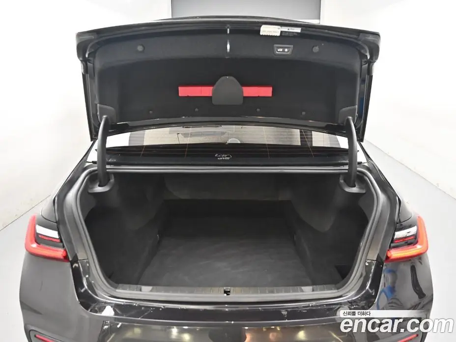 BMW 7 серия 2015 4.4 автомат (гидро), фото 20