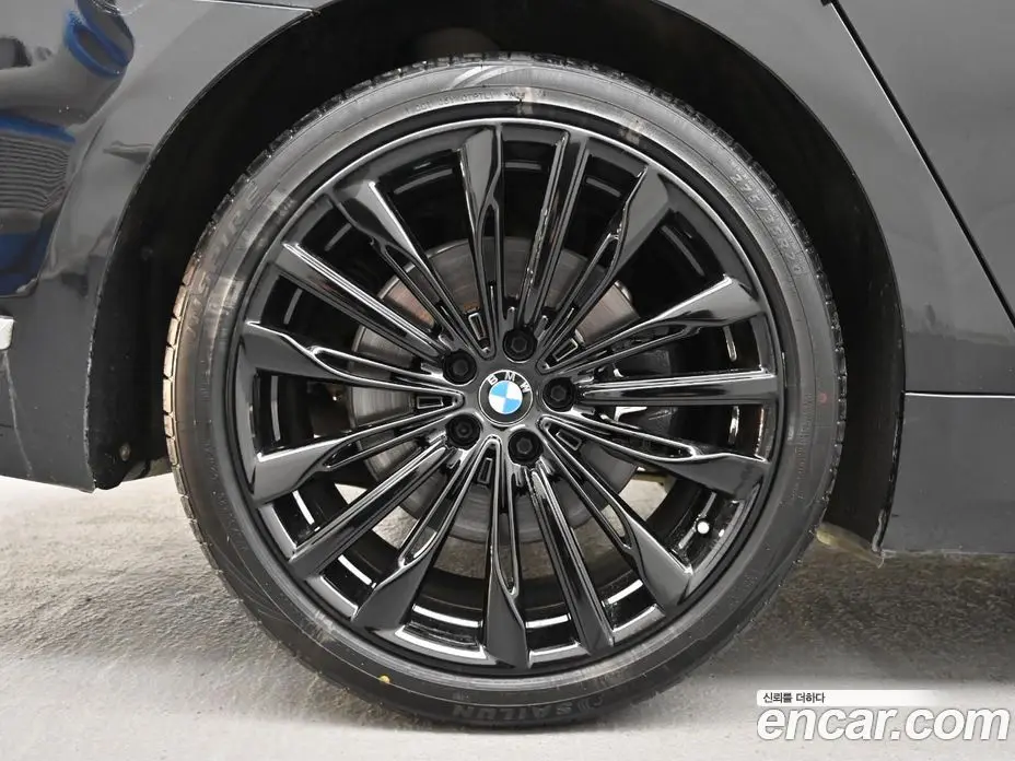 BMW 7 серия 2015 4.4 автомат (гидро), фото 6