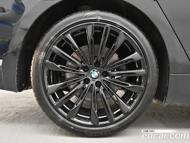 BMW 7 серия 2015 4.4 автомат (гидро), миниатюра 6