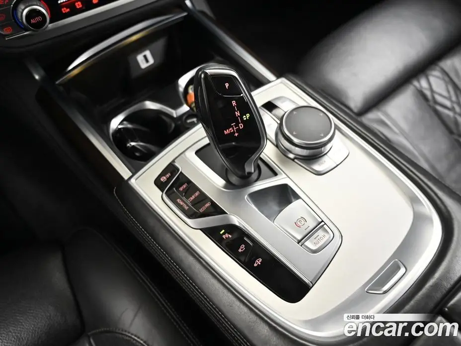 BMW 7 серия 2015 4.4 автомат (гидро), фото 10