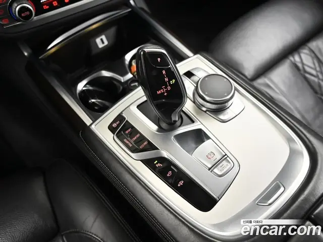 BMW 7 серия 2015 4.4 автомат (гидро), миниатюра 10