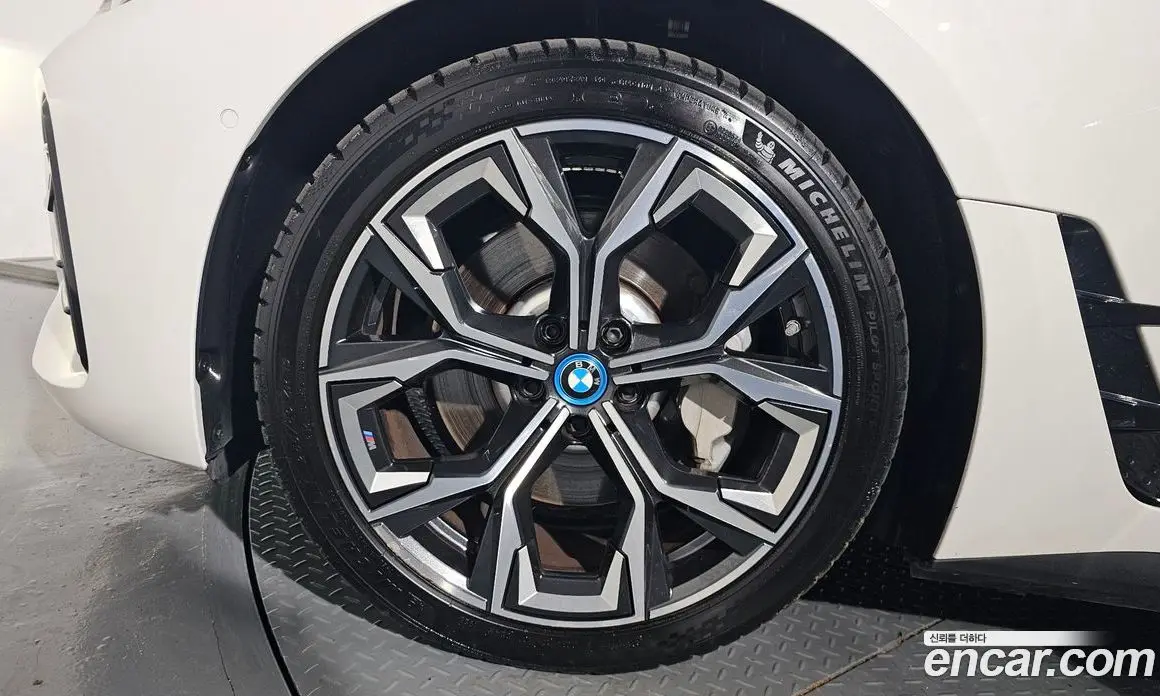 BMW i4 2022 0.2 автомат (гидро), фото 5 BMW i4 2022 0.2 автомат (гидро), фото 5