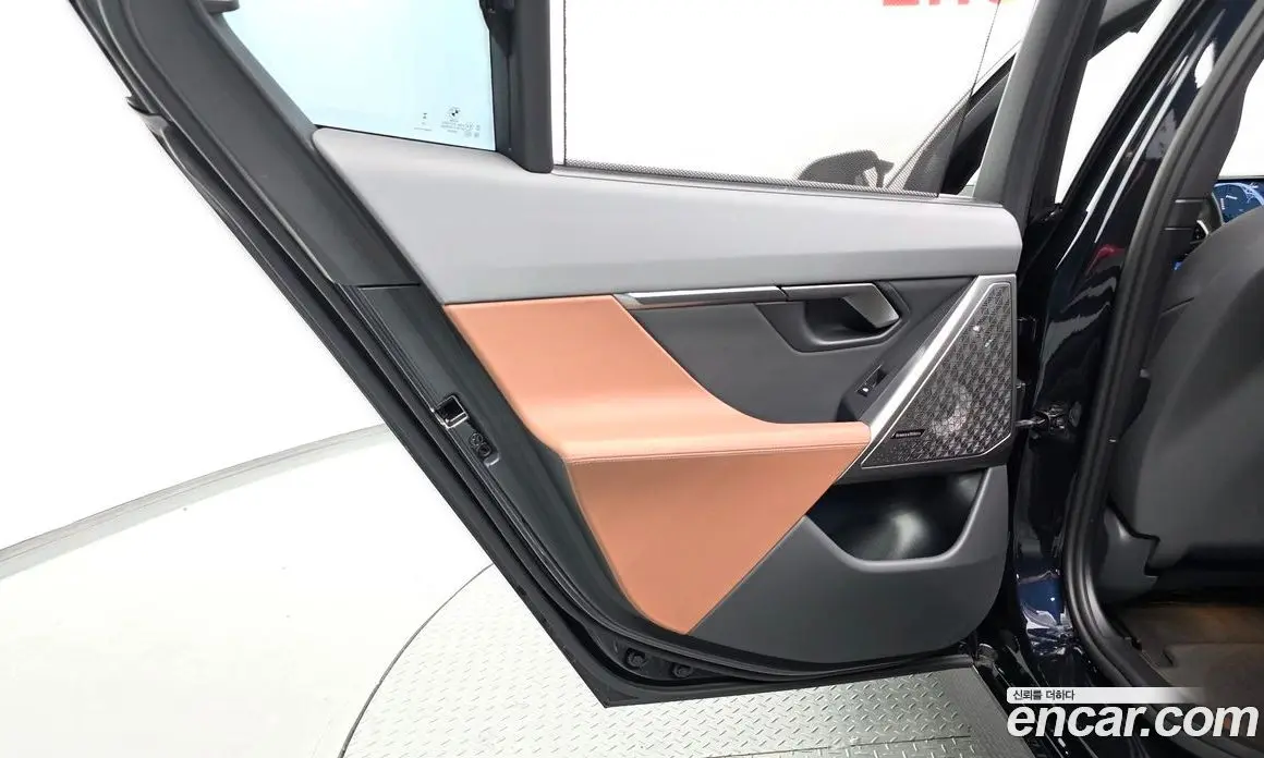 BMW i5 2023 0.2 автомат (гидро), фото 15