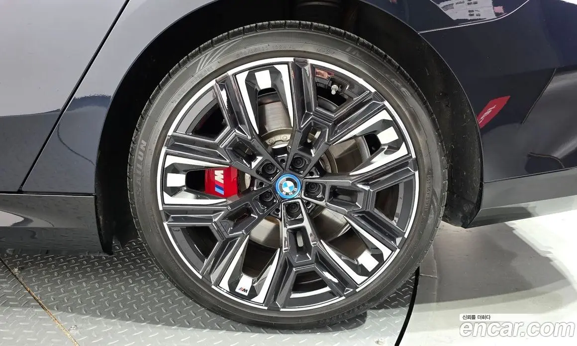 BMW i5 2023 0.2 автомат (гидро), фото 7
