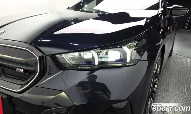 BMW i5 2023 0.2 автомат (гидро), миниатюра 8