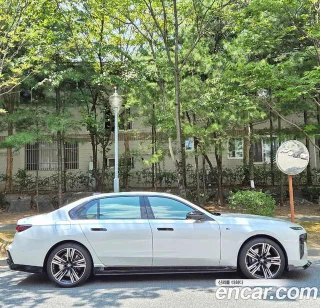 BMW i7 2023 автомат (гидро), миниатюра 2 BMW i7 2023 автомат (гидро), миниатюра 2