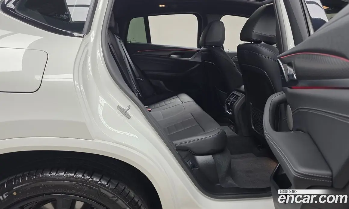 BMW X4 2025 2.0 автомат (гидро), фото 17 BMW X4 2025 2.0 автомат (гидро), фото 17