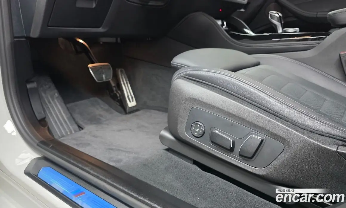 BMW X4 2025 2.0 автомат (гидро), фото 29 BMW X4 2025 2.0 автомат (гидро), фото 29