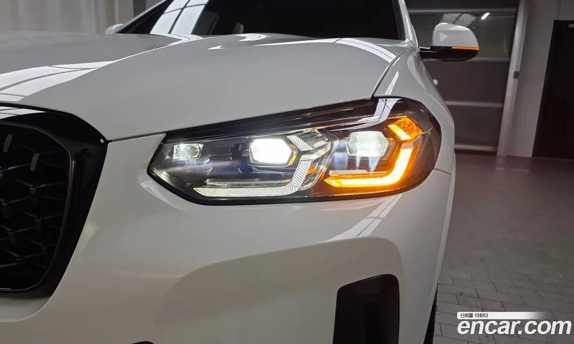 BMW X4 2025 2.0 автомат (гидро), фото 8 BMW X4 2025 2.0 автомат (гидро), фото 8