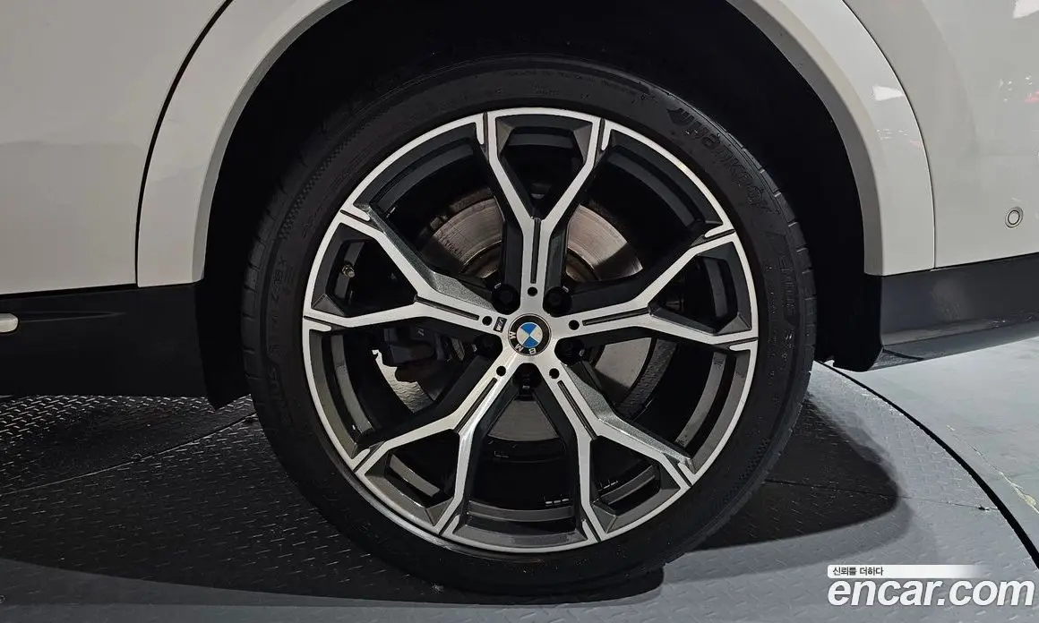 BMW X6 2020 3.0 автомат (гидро), фото 6