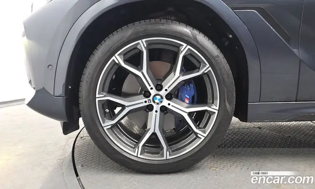 BMW X6 2022 3.0 автомат (гидро), миниатюра 4