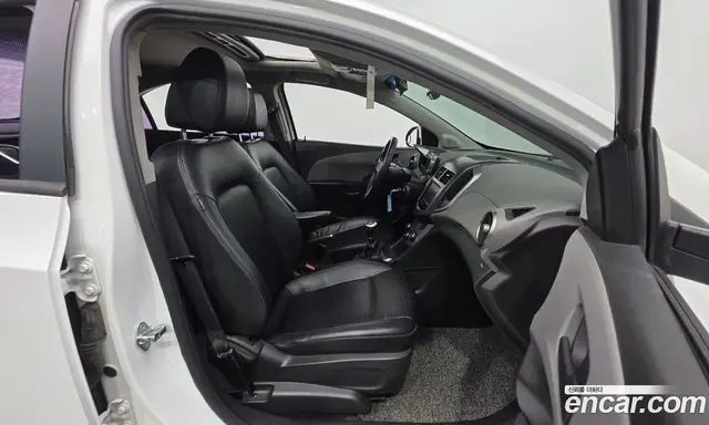 Chevrolet Aveo 2013 1.6 механика, миниатюра 10 Chevrolet Aveo 2013 1.6 механика, миниатюра 10