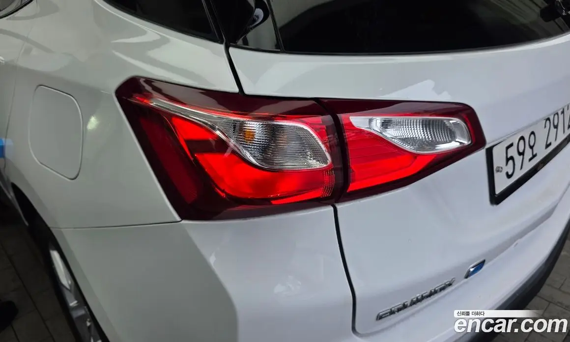 Chevrolet Equinox 2018 1.6 автомат (гидро), фото 9 Chevrolet Equinox 2018 1.6 автомат (гидро), фото 9