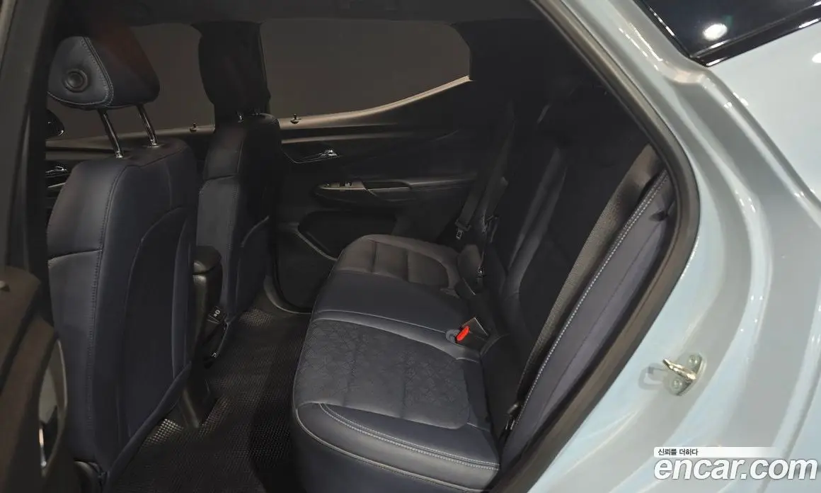 Chevrolet 볼트 EUV 2023 0.2 автомат (гидро), фото 18