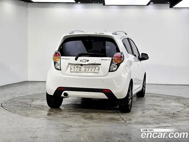 Chevrolet Spark 2011 1.0 автомат (гидро), миниатюра 3 Chevrolet Spark 2011 1.0 автомат (гидро), миниатюра 3
