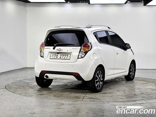 Chevrolet Spark 2011 1.0 автомат (гидро), миниатюра 4 Chevrolet Spark 2011 1.0 автомат (гидро), миниатюра 4