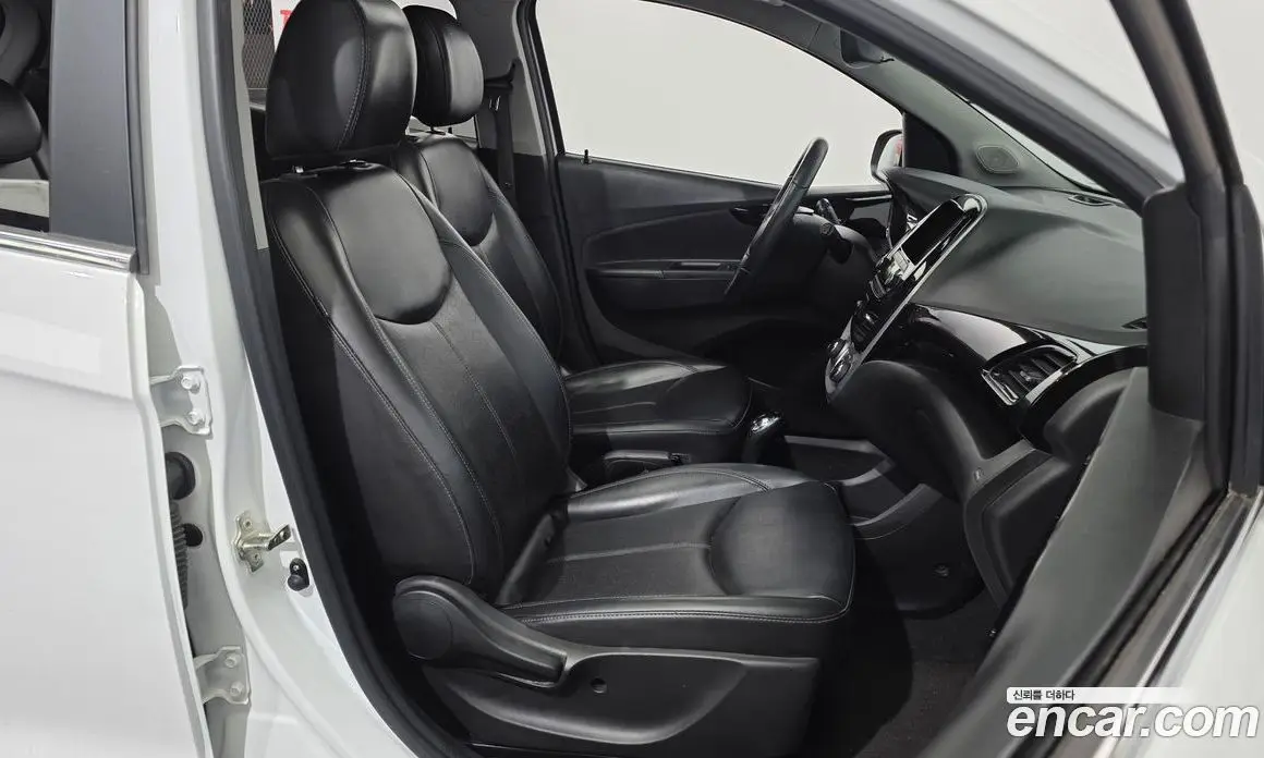 Chevrolet Spark 2016 1.0 автомат (гидро), фото 12 Chevrolet Spark 2016 1.0 автомат (гидро), фото 12