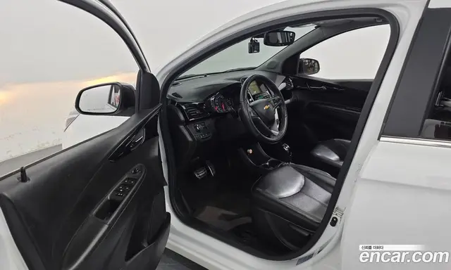 Chevrolet Spark 2016 1.0 автомат (гидро), миниатюра 10 Chevrolet Spark 2016 1.0 автомат (гидро), миниатюра 10