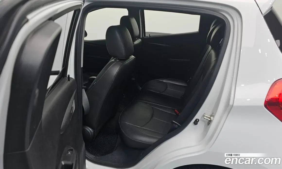 Chevrolet Spark 2016 1.0 автомат (гидро), фото 18 Chevrolet Spark 2016 1.0 автомат (гидро), фото 18