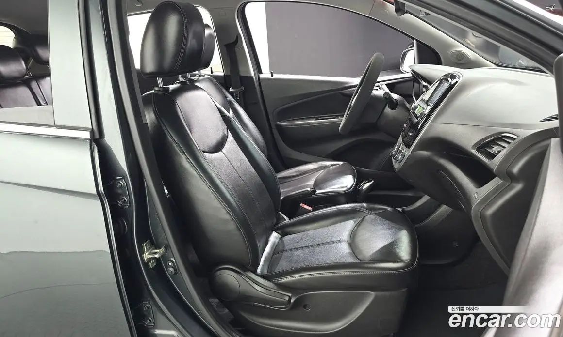 Chevrolet Spark 2017 1.0 автомат (гидро), фото 12