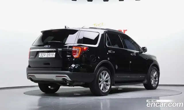 Ford Explorer 2016 2.3 автомат (гидро), миниатюра 2 Ford Explorer 2016 2.3 автомат (гидро), миниатюра 2