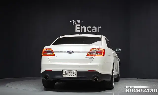 Ford Taurus 2014 2.0 автомат (гидро), миниатюра 4