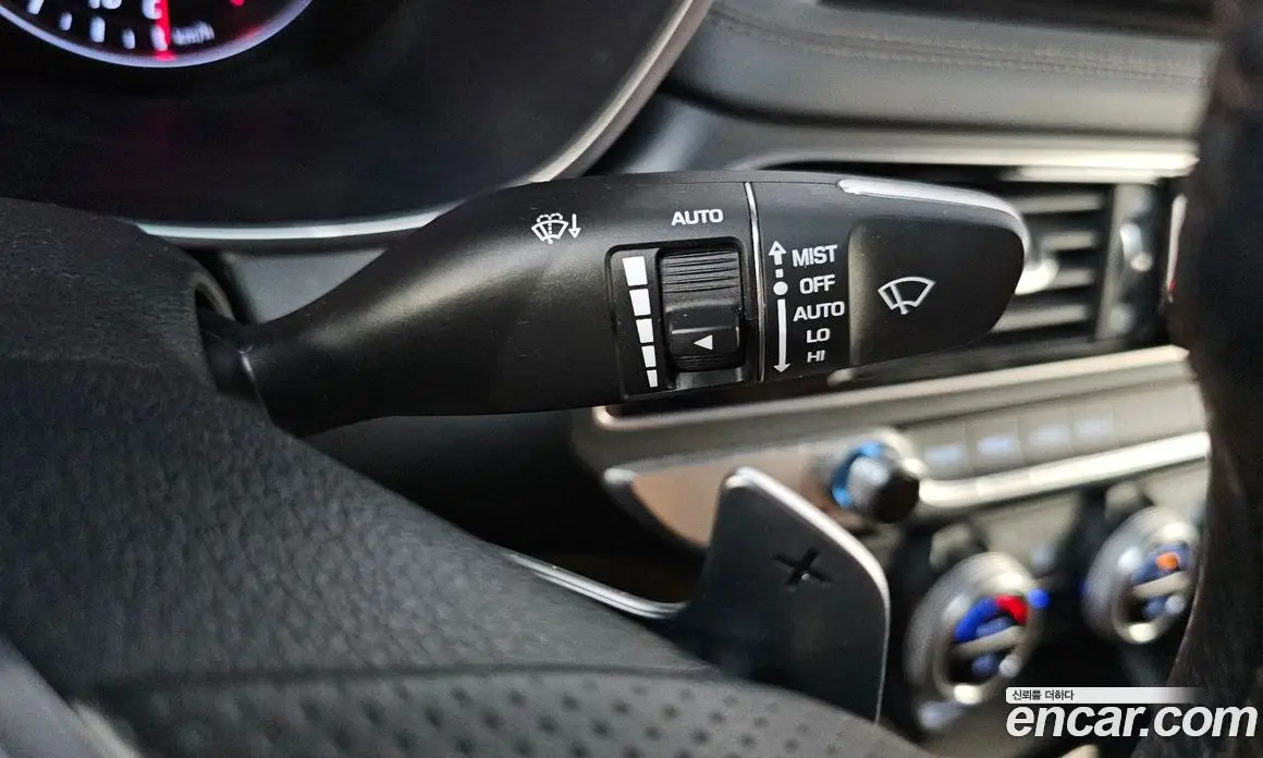 Genesis G70 2018 2.0 автомат (гидро), фото 23 Genesis G70 2018 2.0 автомат (гидро), фото 23