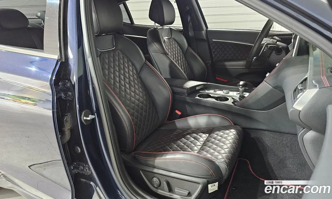 Genesis G70 2019 3.3 автомат (гидро), фото 11 Genesis G70 2019 3.3 автомат (гидро), фото 11