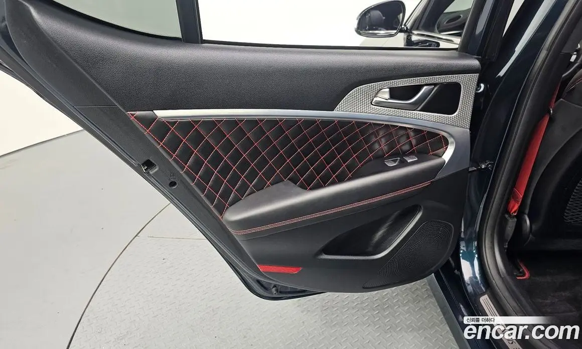 Genesis G70 2022 2.0 автомат (гидро), фото 15 Genesis G70 2022 2.0 автомат (гидро), фото 15