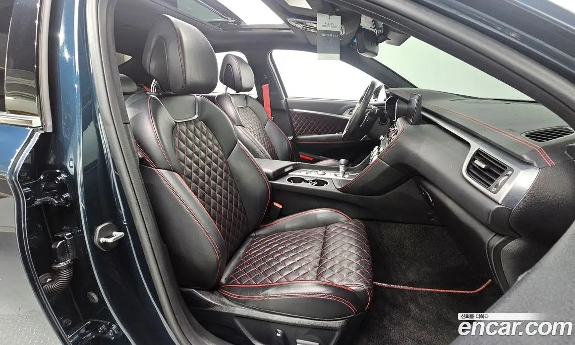 Genesis G70 2022 2.0 автомат (гидро), фото 16 Genesis G70 2022 2.0 автомат (гидро), фото 16