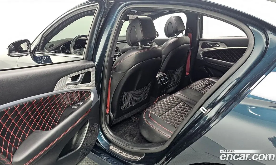 Genesis G70 2022 2.0 автомат (гидро), фото 17 Genesis G70 2022 2.0 автомат (гидро), фото 17
