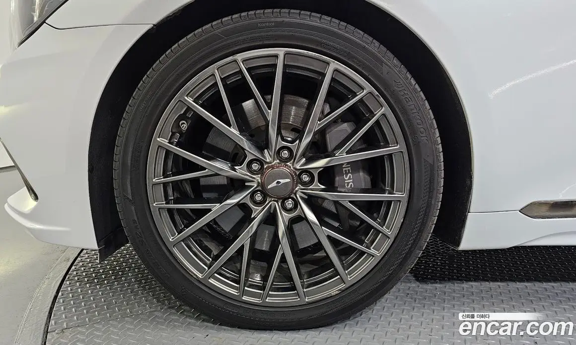 Genesis G80 2018 3.3 автомат (гидро), фото 5 Genesis G80 2018 3.3 автомат (гидро), фото 5