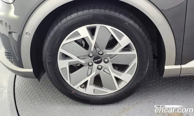Genesis GV60 2023 0.1 автомат (гидро), миниатюра 5 Genesis GV60 2023 0.1 автомат (гидро), миниатюра 5