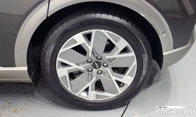 Genesis GV60 2023 0.1 автомат (гидро), миниатюра 7 Genesis GV60 2023 0.1 автомат (гидро), миниатюра 7