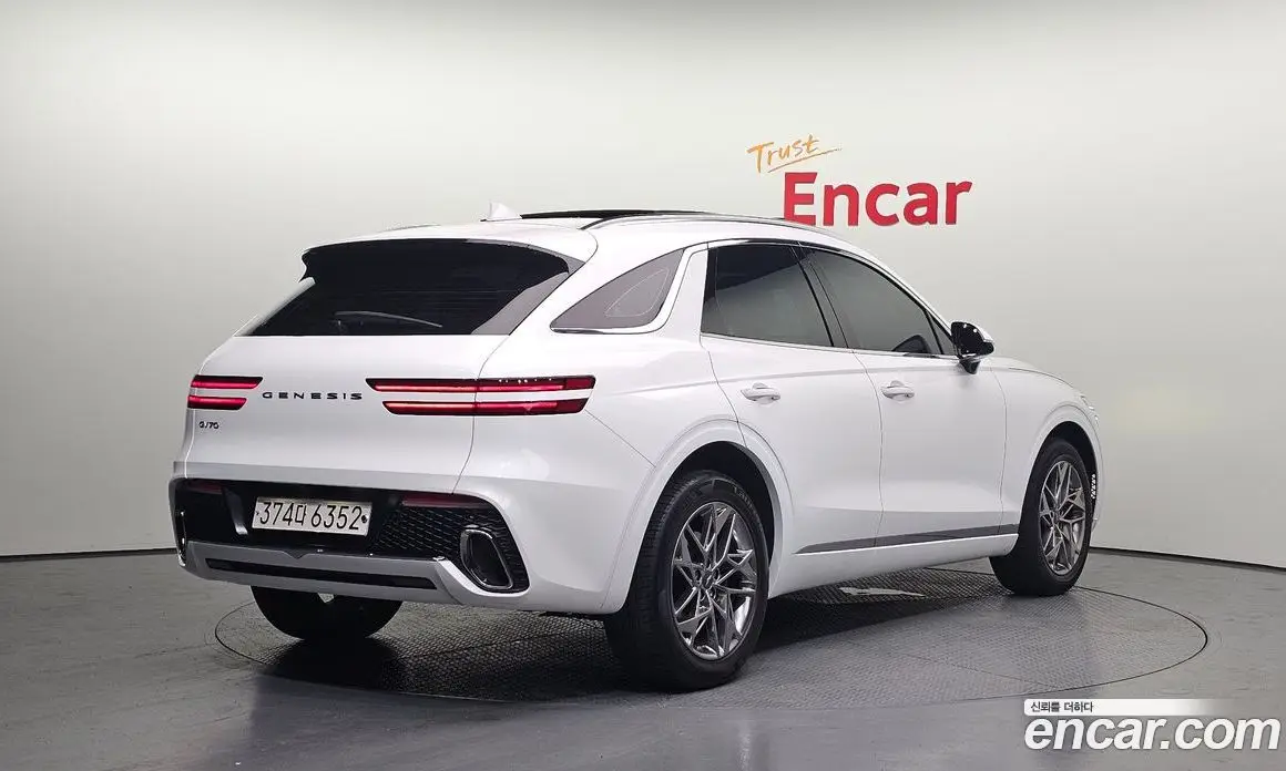 Genesis GV70 2021 2.5 автомат (гидро), фото 2 Genesis GV70 2021 2.5 автомат (гидро), фото 2