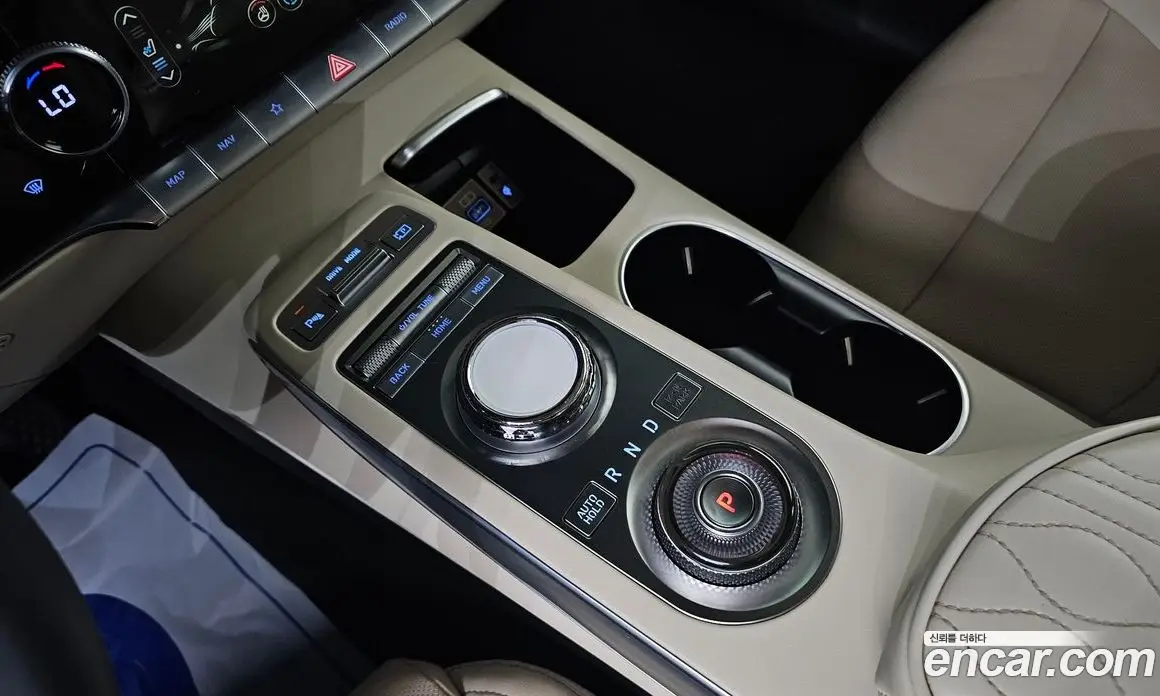 Genesis GV70 2021 2.5 автомат (гидро), фото 12 Genesis GV70 2021 2.5 автомат (гидро), фото 12