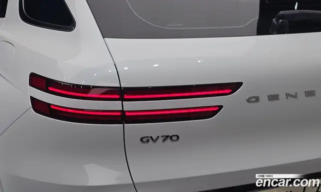 Genesis GV70 2021 2.5 автомат (гидро), миниатюра 9 Genesis GV70 2021 2.5 автомат (гидро), миниатюра 9